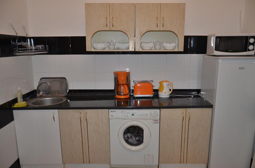 Apartment Viatores Лвив Стая снимка
